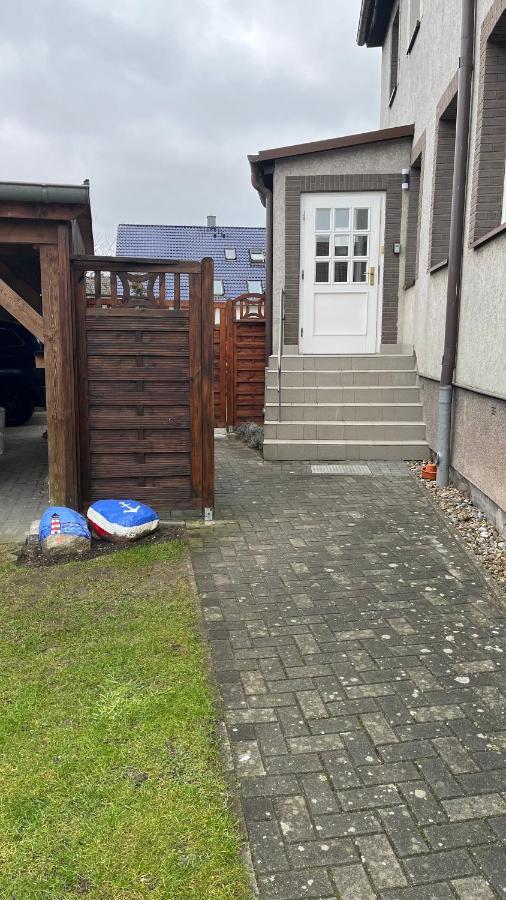 Ferienwohnung Mit Warnowblick Rostock Exterior foto